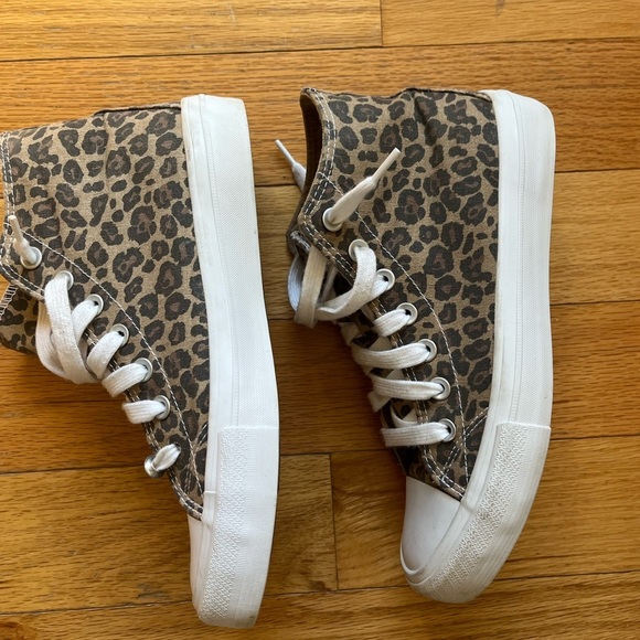 No Boundaries Brown and White Leopard Print High Tops Size 8 1/2 - Picture 4 of 9